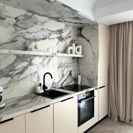 Selling Sunset * Timişoara